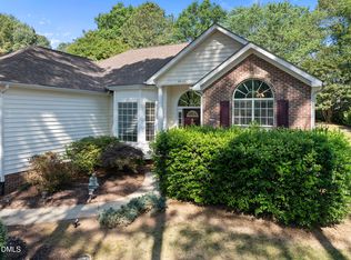 6600 Glen Forrest Dr, Chapel Hill, NC 27517