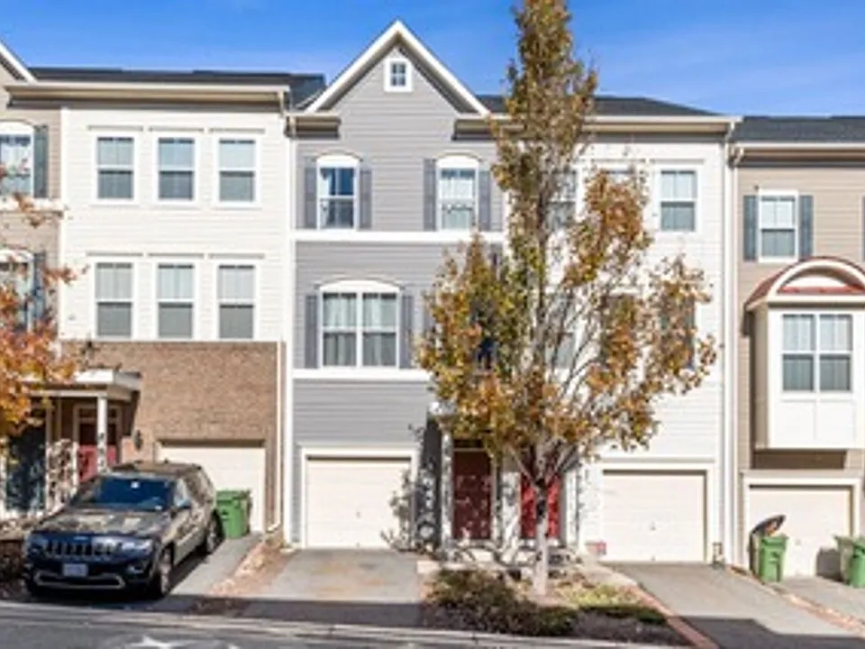 213 Shamrock Dr