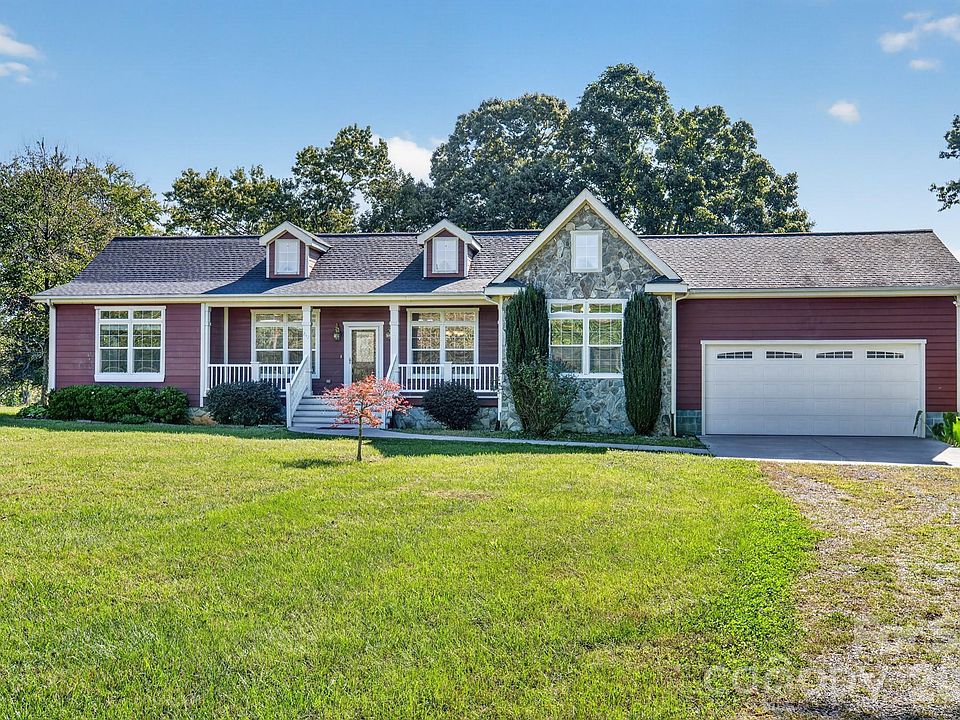 1st image of 242 Dagenhart Farm Rd
