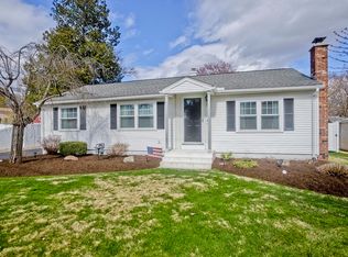 79 Searles St, Chicopee, MA 01020