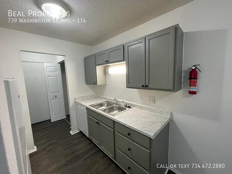 739 Washington St #114 — Photo 3