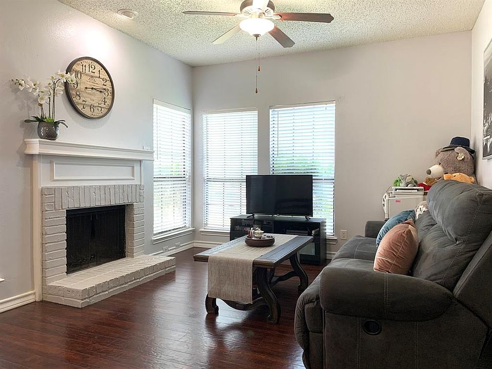 1st image of 3101 Townbluff Dr APT 614