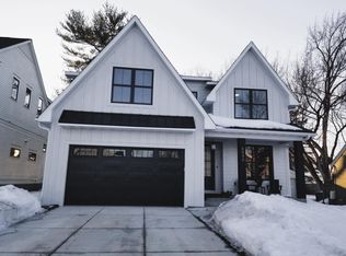 6040 Kellogg Ave S, Edina, MN 55424