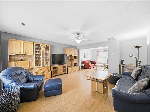 4th image of 102 Kinlee Ct