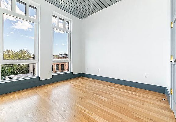 5th image of 412 Evergreen Ave APT 3B