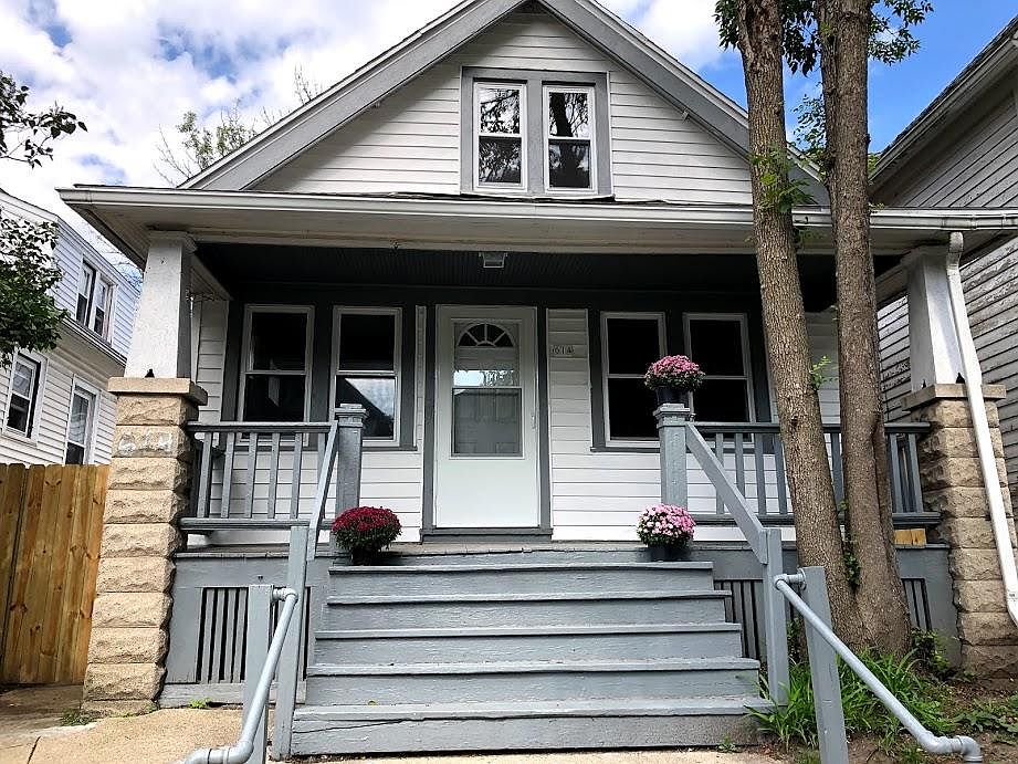 1st image of 614 E Locust St #614A
