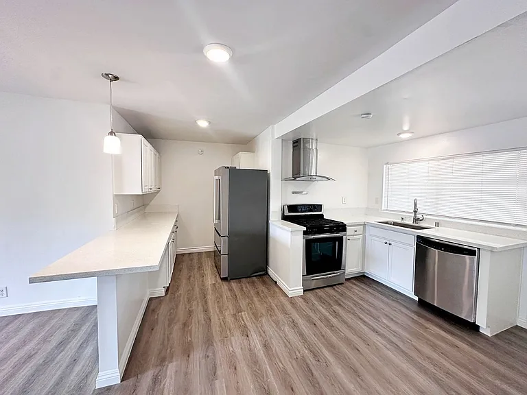 812 Bracken Ave — Photo 9