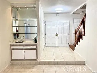 4 bed, 1946 sqft, $4,500 — Photo 2