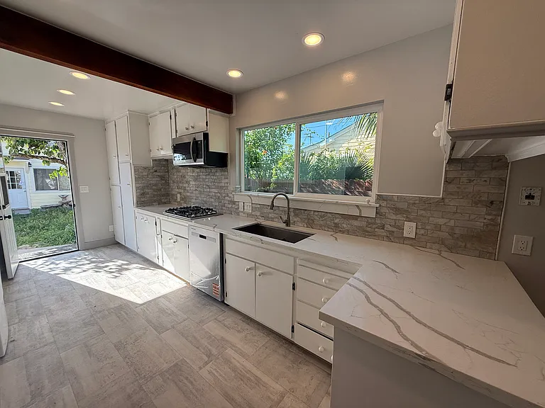 133 Marnell Ave — Photo 18