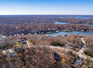 198 Kays Point Rd, Lake Ozark, MO 65049