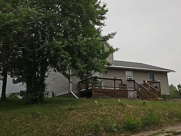 3rd image of 104 S Van Buren Ave