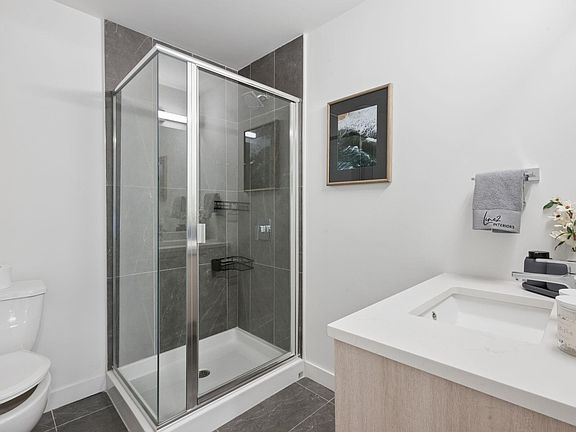 5th image of 1100 Clarke Rd #106