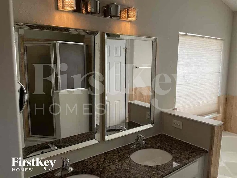 14140 Sapphire Bay Cir — Photo 13