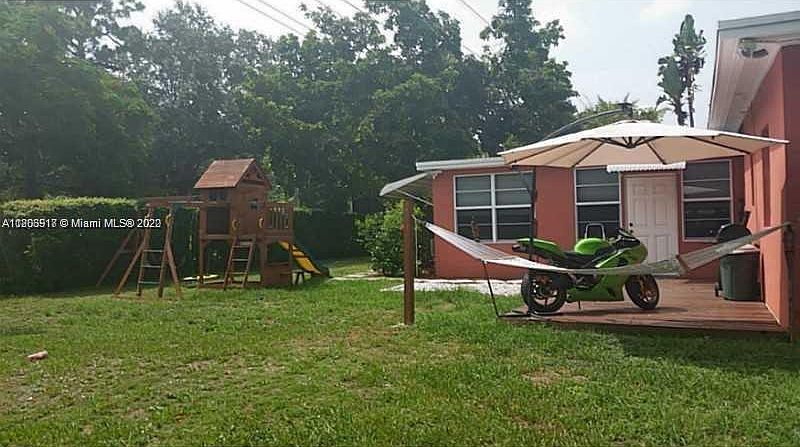1st image of 6140 SW 47th St