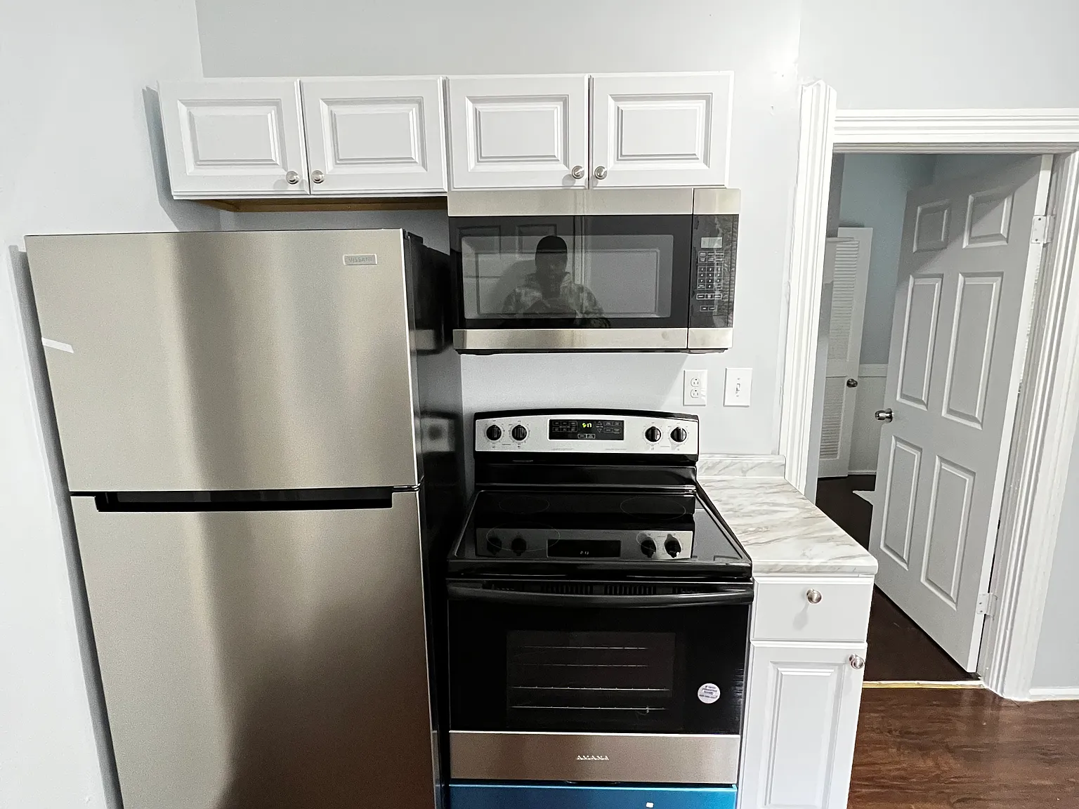 2 bed, 1036 sqft, $1,100 — Photo 2