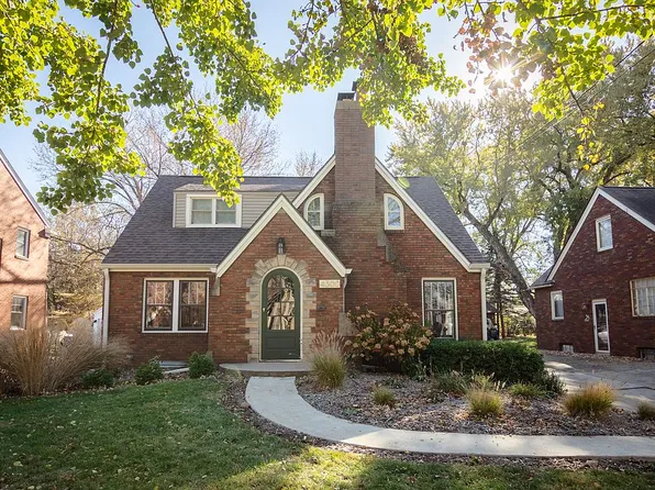 4300 Adams Ave, Des Moines, IA 50310