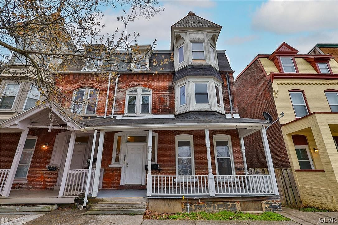 4th street  325 S 4th St, Marion, IL 62959 | Zillow