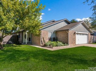 302 Deer Creek Dr, Boerne, TX 78006