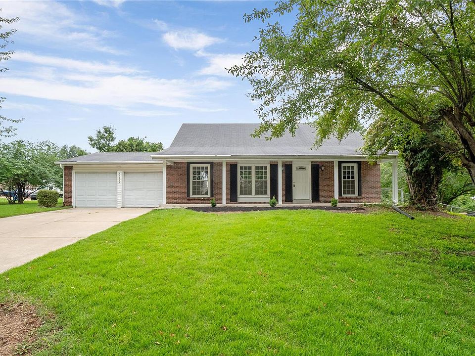 1st image of 11825 Rollingsford Dr