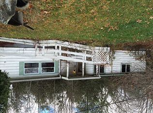 42 Diamond Hill Rd, Glocester, RI 02814