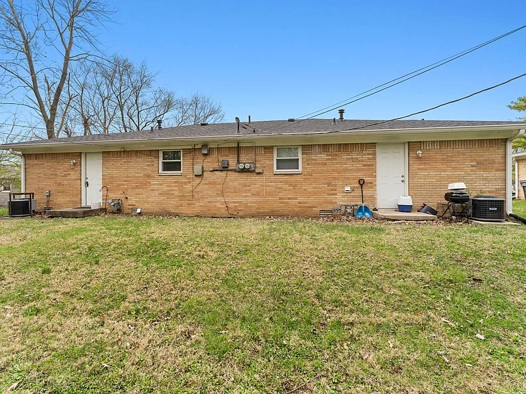 202 S Kenmore Rd #202 — Photo 13