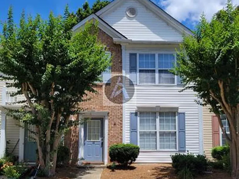 9165 Nesbit Ferry Rd #15 — Photo 1