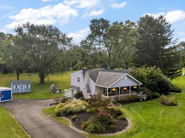 207 Faggs Manor Rd, Cochranville, PA 19330