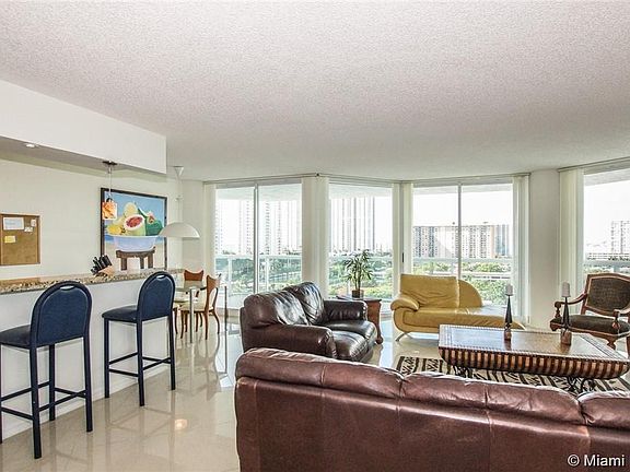 3rd image of 16400 Collins Ave #16400