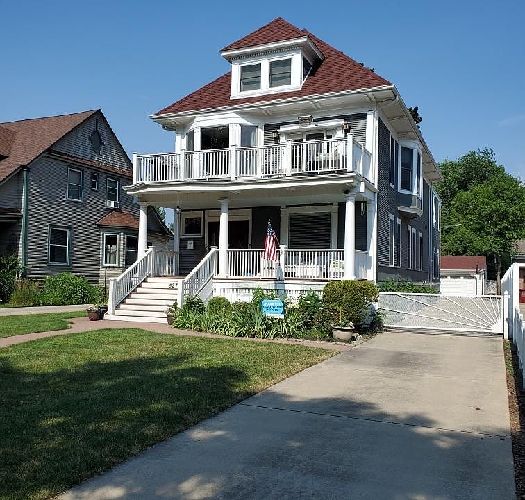 1st image of 527 Park Ave