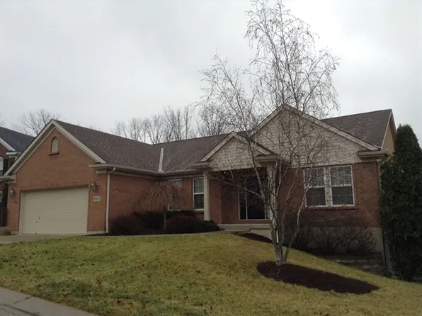 5537 Sarahs Oak Dr, Cincinnati, OH 45248