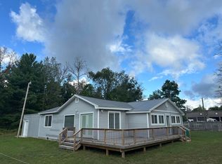 1986 E Lynndon St, Idlewild, MI 49642