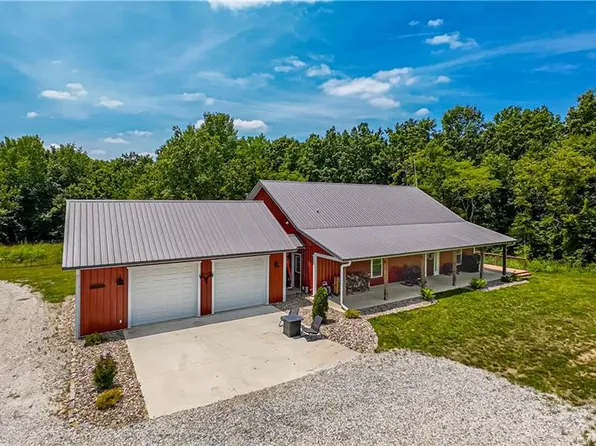 1295 SE 216th St, Lathrop, MO 64465