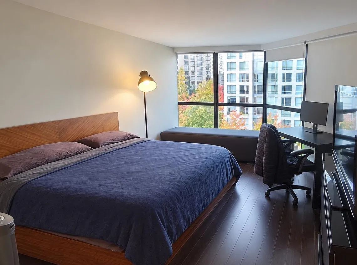 2 bed, 1350 sqft, $5,200 — Photo 4