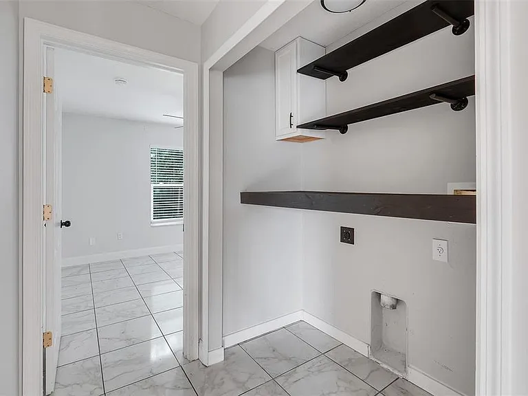 810 Valnera Ct — Photo 21