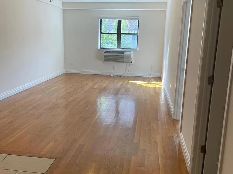 2760 Decatur Ave #3B — Photo 3