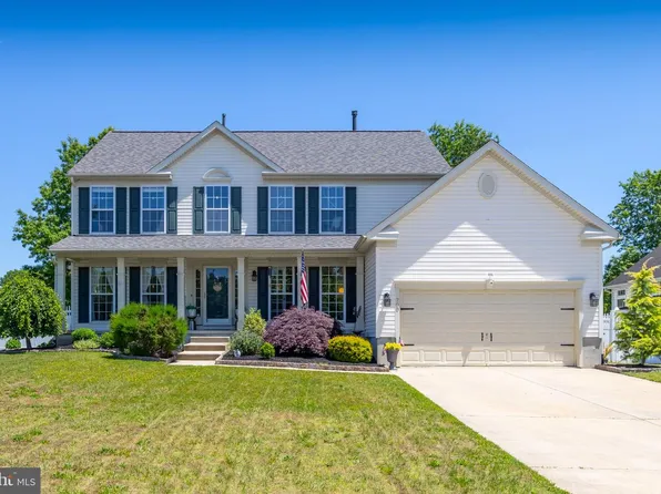 700 Sherwood Dr, Williamstown, NJ 08094