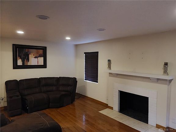 5th image of 1019 Bertram Ave