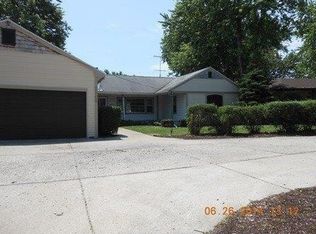 2208 Black Rd, Joliet, IL 60435