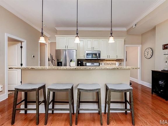 2nd image of 3614 Flad Ave