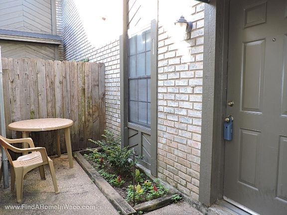 2nd image of 1915 S 10th St APT 109A