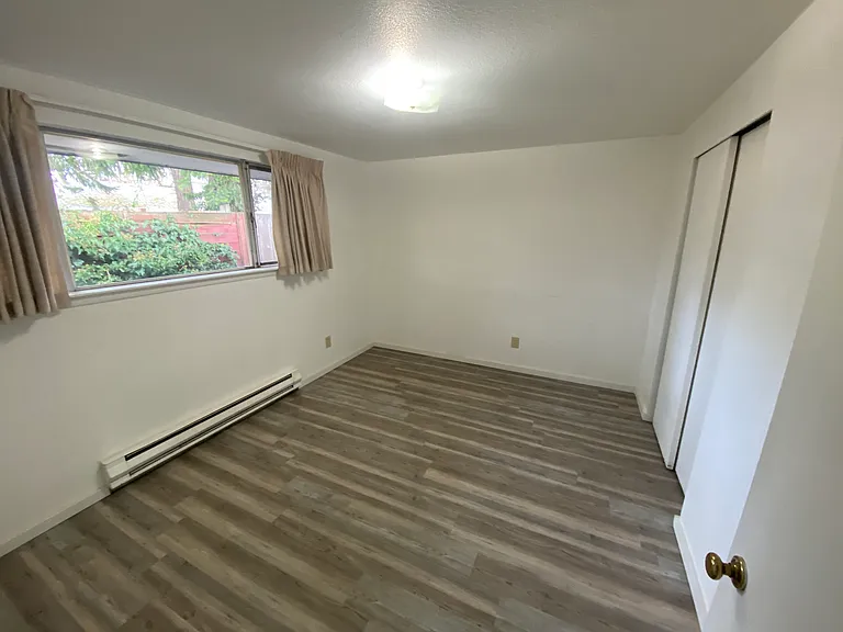 9667 Bridgeport Way SW #4 — Photo 6