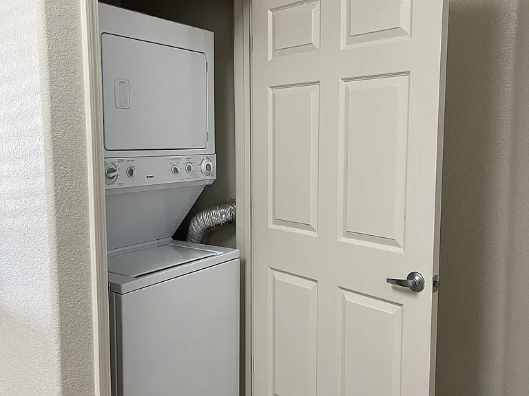 Sierra Lofts — Photo 32