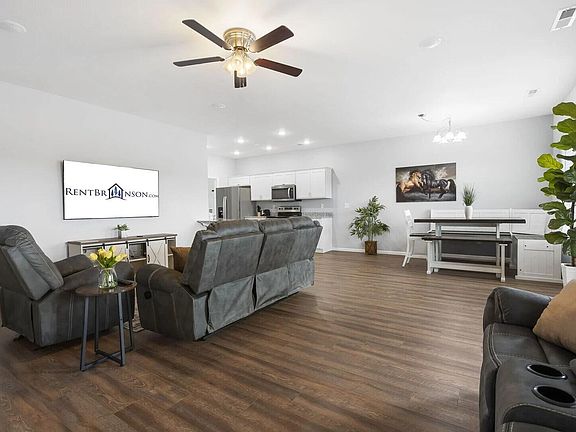 5th image of 41 Bunker Drive #4