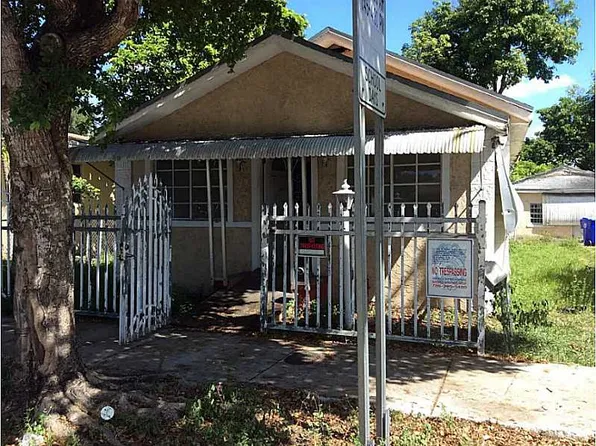 1161 NW 46th St, Miami, FL 33127