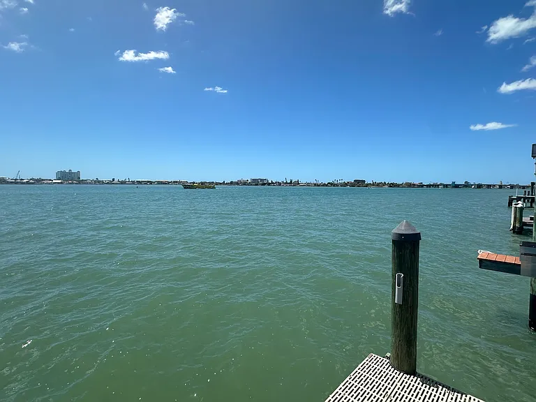 7112 S Shore Dr S — Photo 13