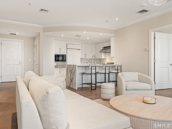 5th image of 85 Memorial Road APT 411