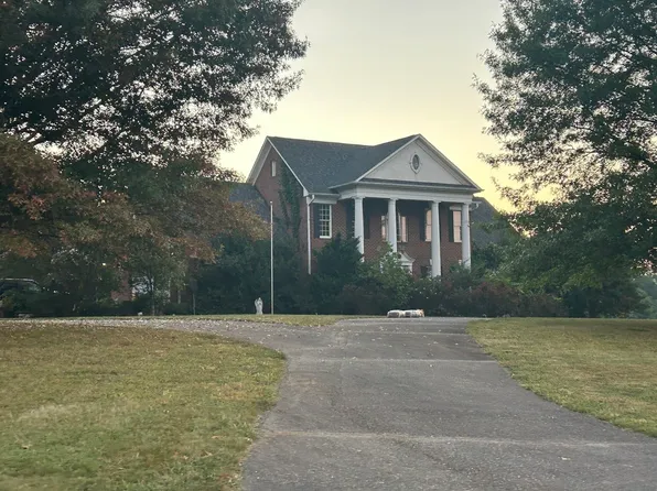 5706 Rena Rd, Hamptonville, NC 27020