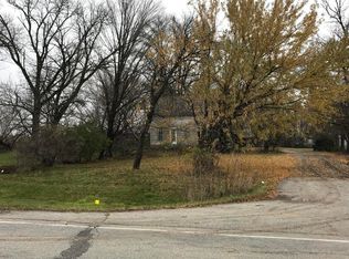 1305 E Farmer St, Spring Valley, MN 55975