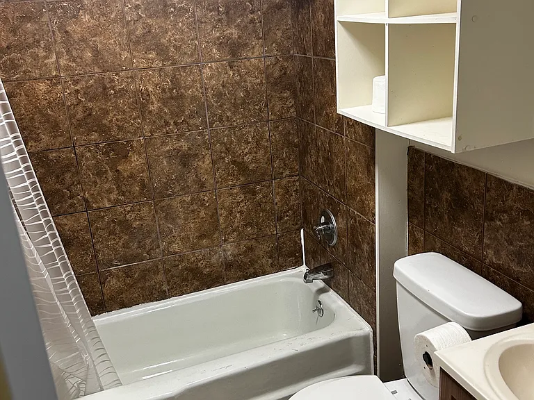 804 NE Oakland Ave — Photo 10