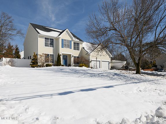 3rd image of 248 Compass Road